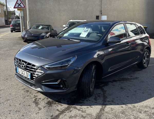 Voiture Hyundai i30 2022 - Essence, boîte manuelle, véhicule occasion 56 000 km