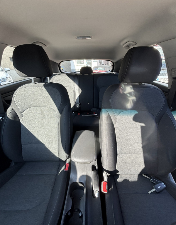 Voiture Hyundai i30 2022 - Essence, boîte manuelle, véhicule occasion 56 000 km
